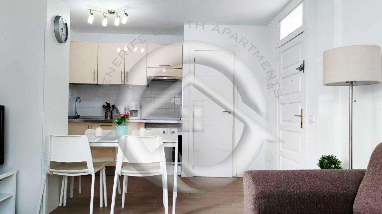 My Sea View Apartment Адехе Екстериор снимка