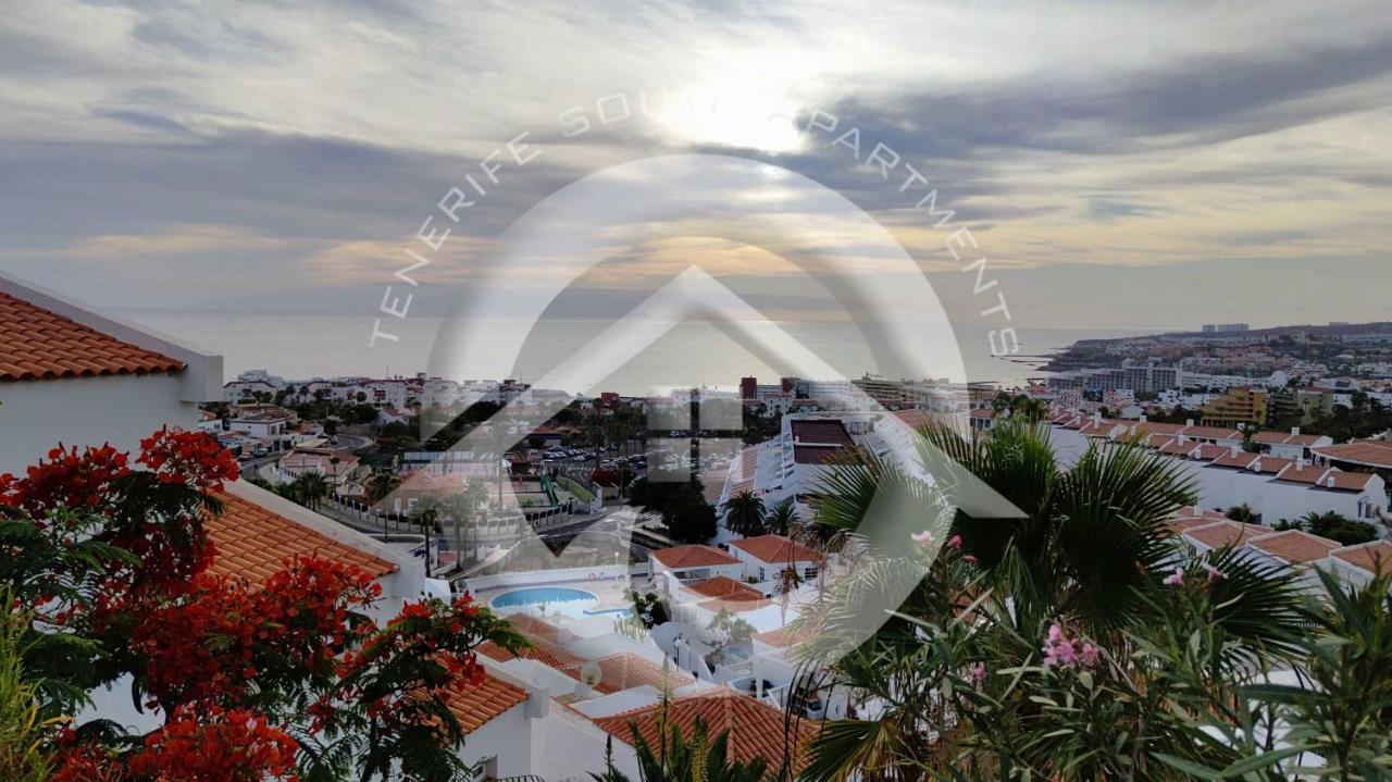 My Sea View Apartment Адехе Екстериор снимка