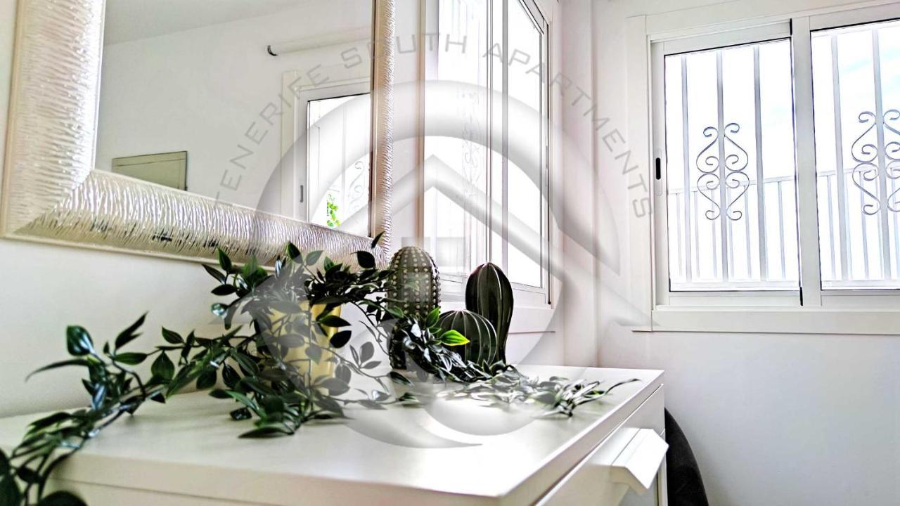My Sea View Apartment Адехе Екстериор снимка