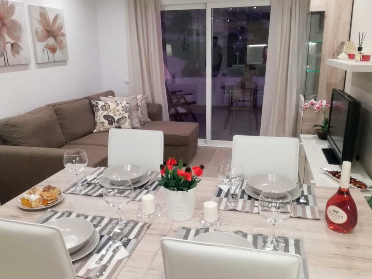 My Sea View Apartment Адехе Екстериор снимка