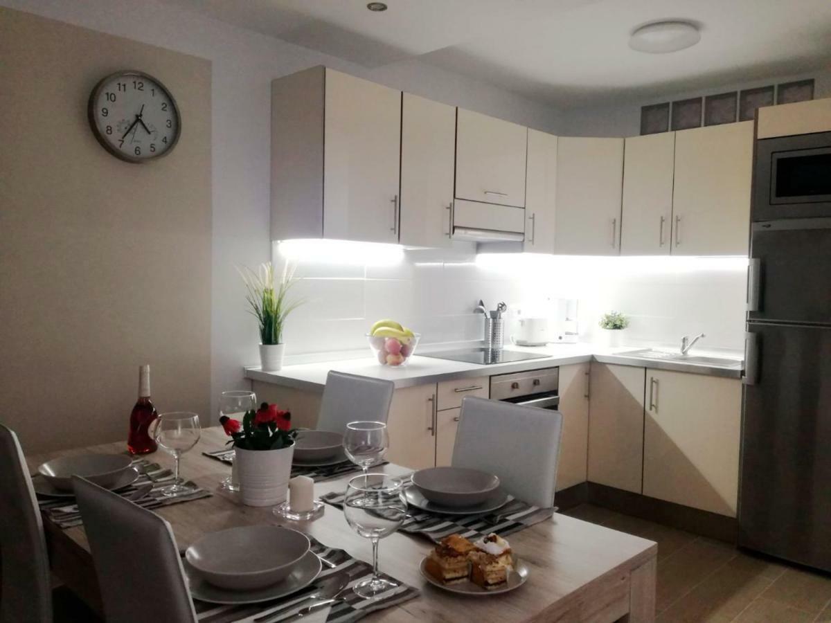My Sea View Apartment Адехе Екстериор снимка