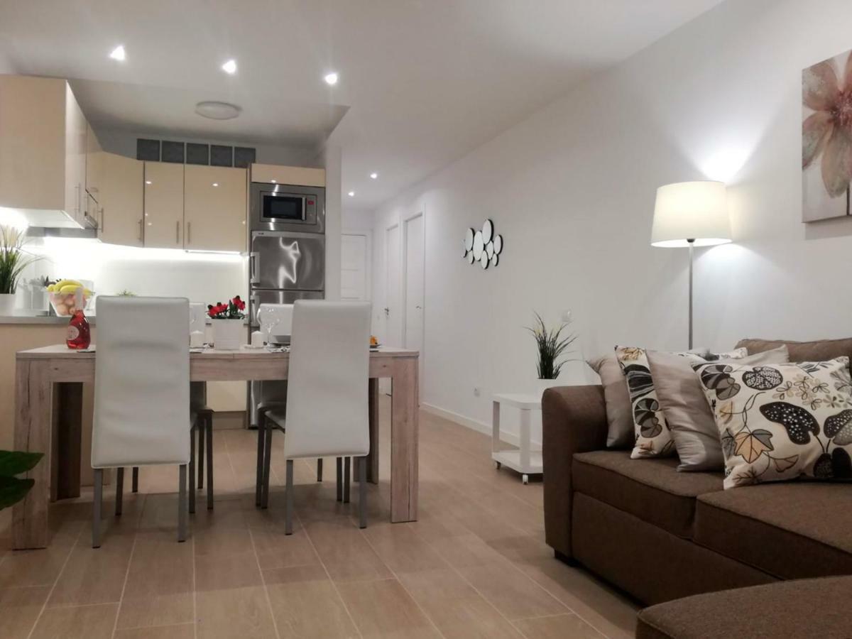 My Sea View Apartment Адехе Екстериор снимка